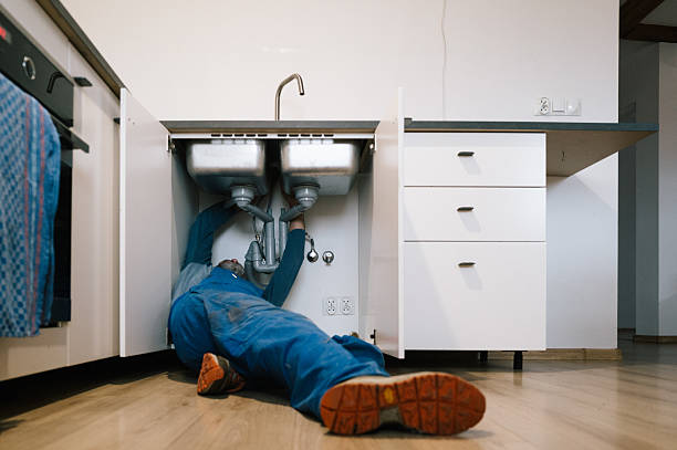 Professional Leak Detection technician working in Mamaroneck, NY